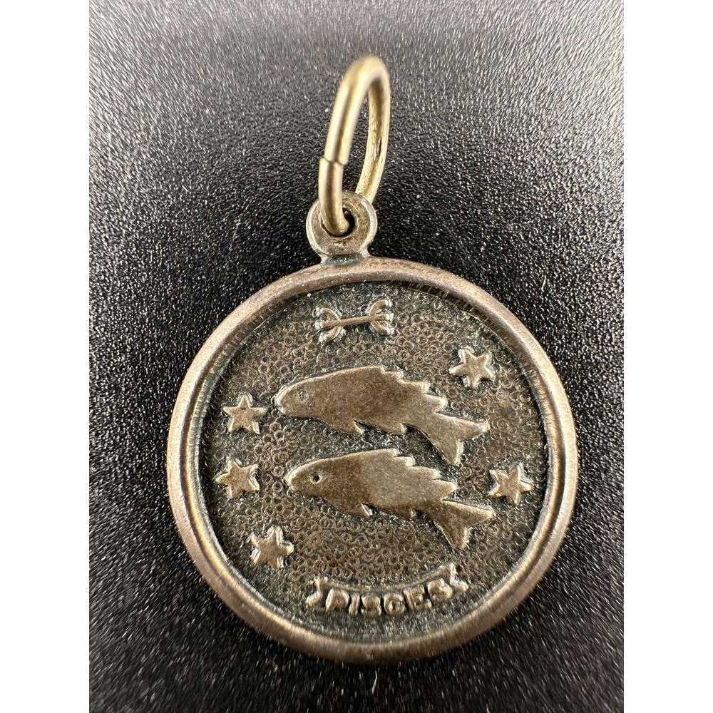 Vintage‎ Beau Sterling Silver Pisces Zodiac Pendant Charm 056 (37)
